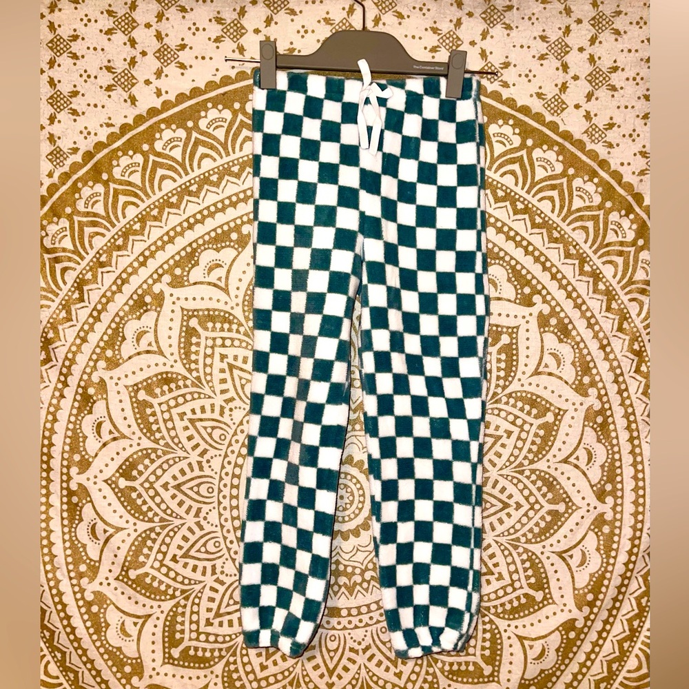 2-PIECES IN THIS SET, GIRLS GREEN & WHITE MATCHING HOODIE & PANTS, SIZE 7 - Picture 3 of 8